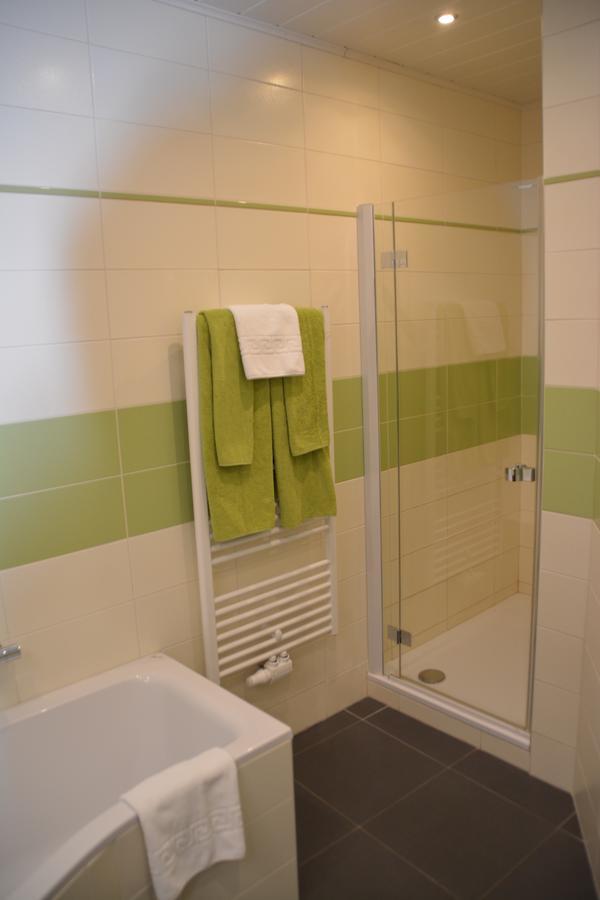Hotel Lenau Stockerau Buitenkant foto