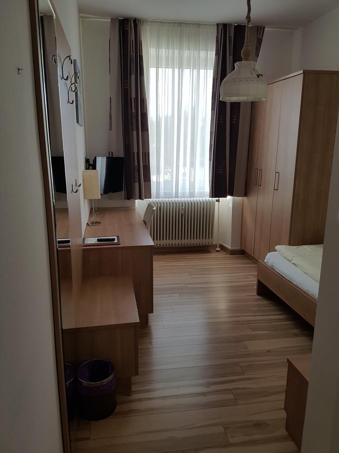 Hotel Lenau Stockerau Buitenkant foto